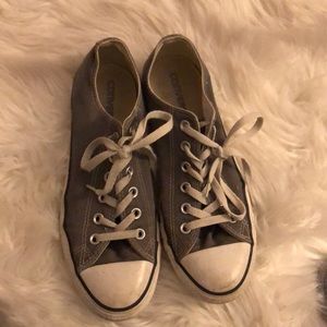 grey converse